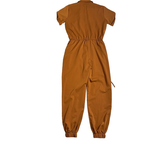 (M/L) Jumpsuit - Picture 3 of 3